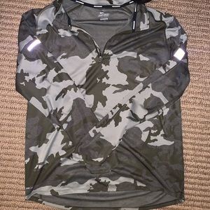 NIKE Dri-fit quarter zip XL